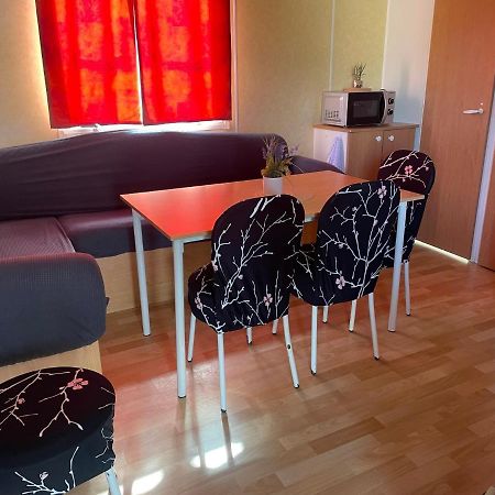 Mobil-Home Au Bord De L'Eau Feins ภายนอก รูปภาพ