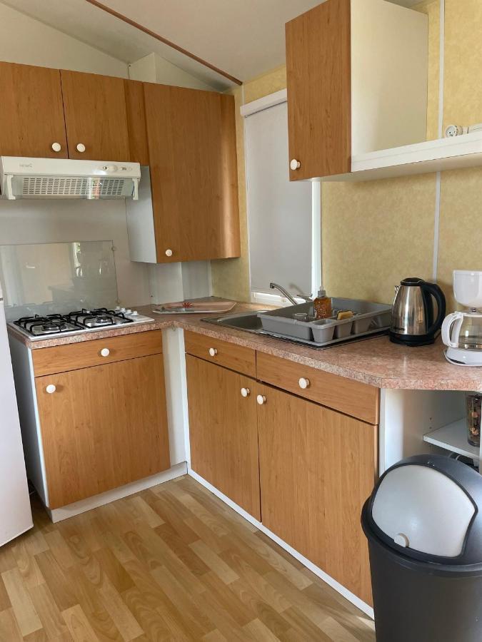 Mobil-Home Au Bord De L'Eau Feins ภายนอก รูปภาพ